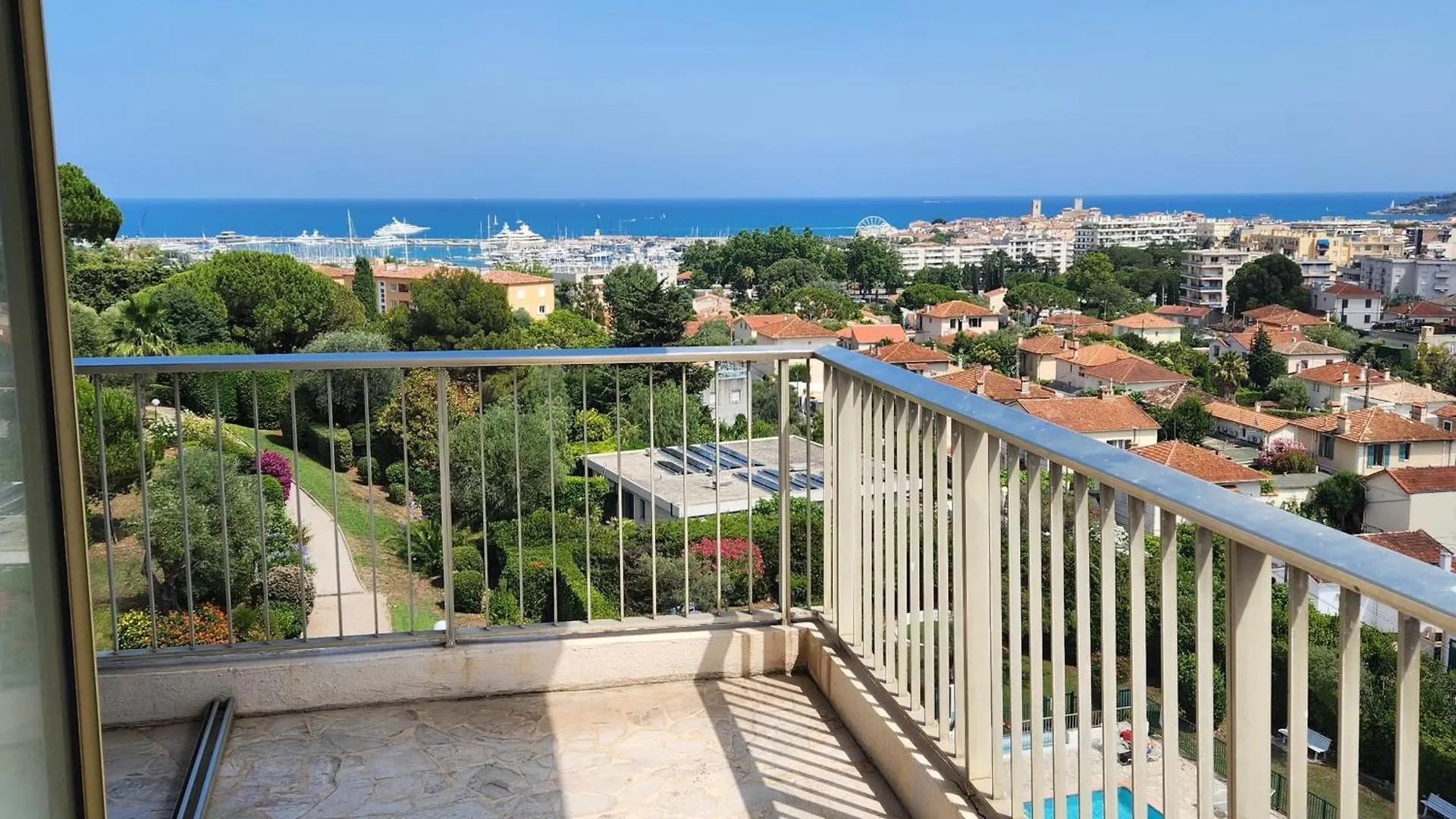 Le Valencay 2 Bedroom Apartment With A Breathtaking View Pool Parking Antibes Holiday home