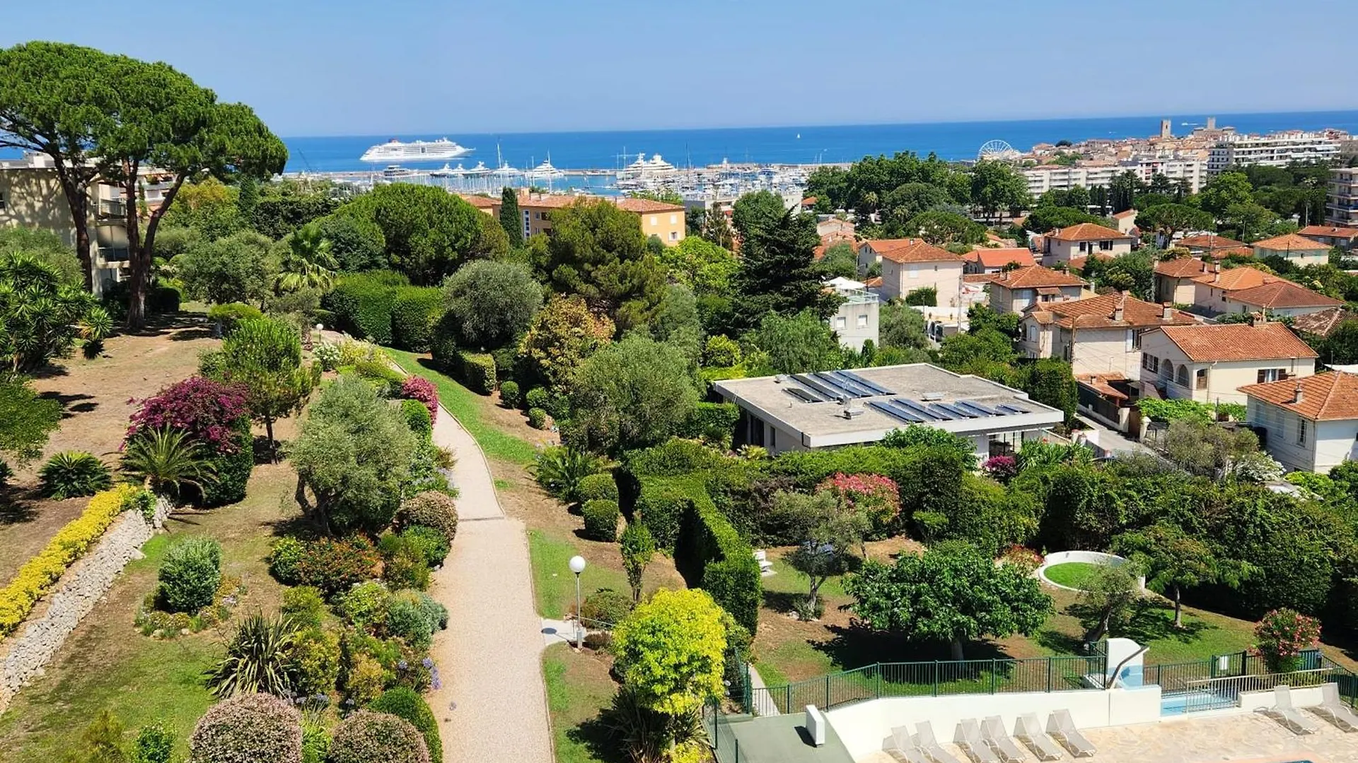 Holiday home Le Valencay 2 Bedroom Apartment With A Breathtaking View Pool Parking Antibes