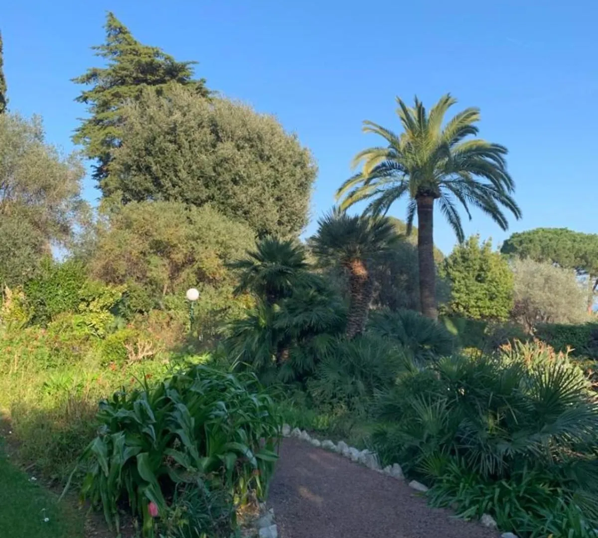 Le Valencay 2 Bedroom Apartment With A Breathtaking View Pool Parking Antibes Holiday home