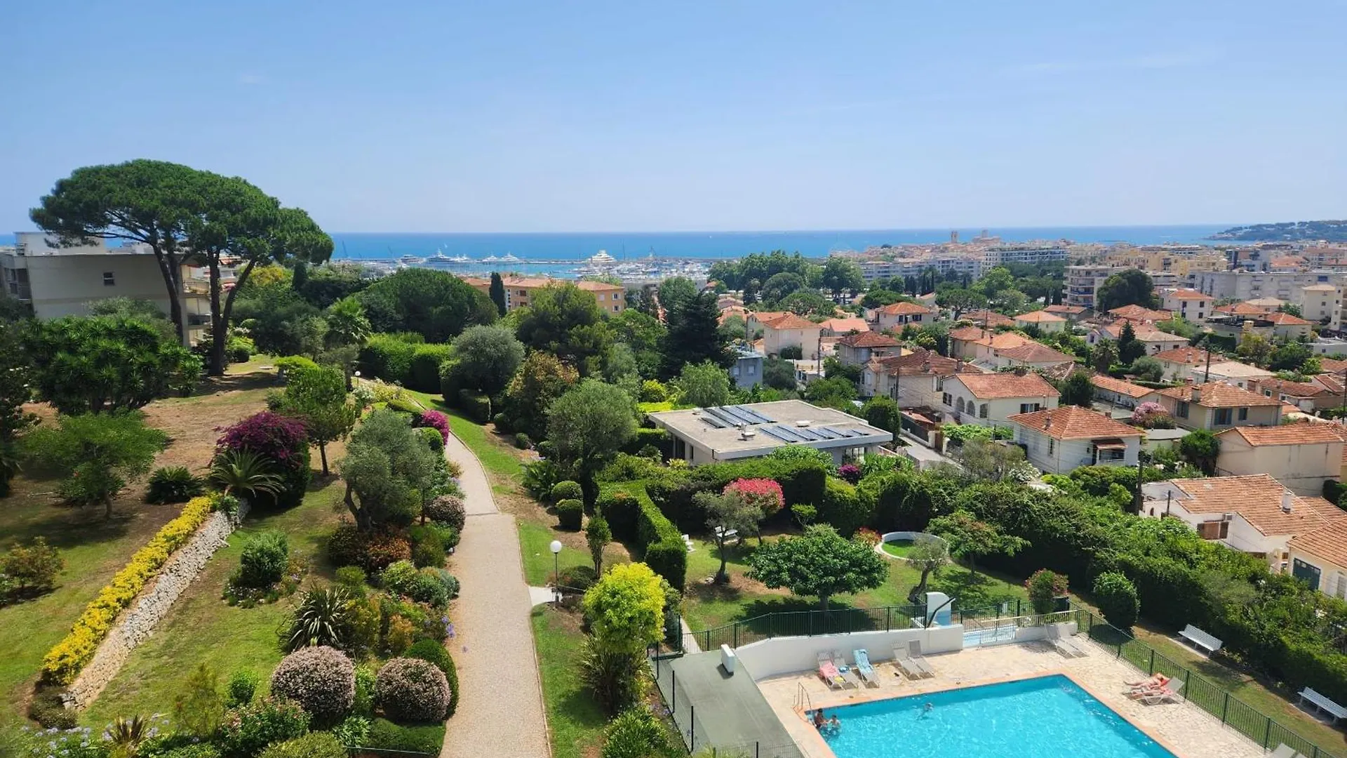 Le Valencay 2 Bedroom Apartment With A Breathtaking View Pool Parking Antibes